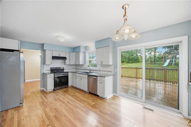 82 Cattaragus Drive, Henrietta, NY 14623