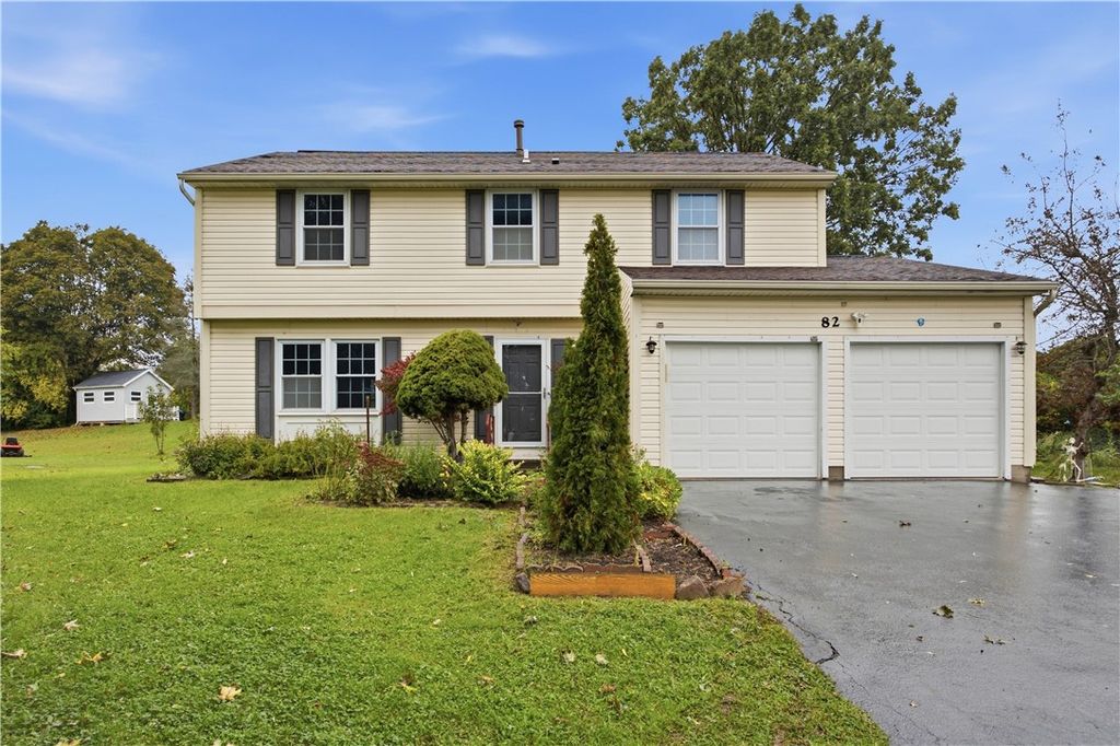 82 Cattaragus Drive, Henrietta, NY 14623