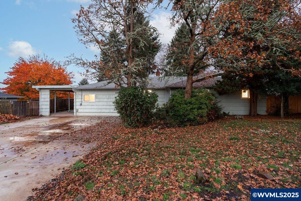 3158 19th Pl NW, Salem, OR 97304