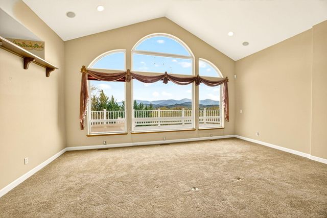 183 Azalea Drive, Merlin, OR 97532