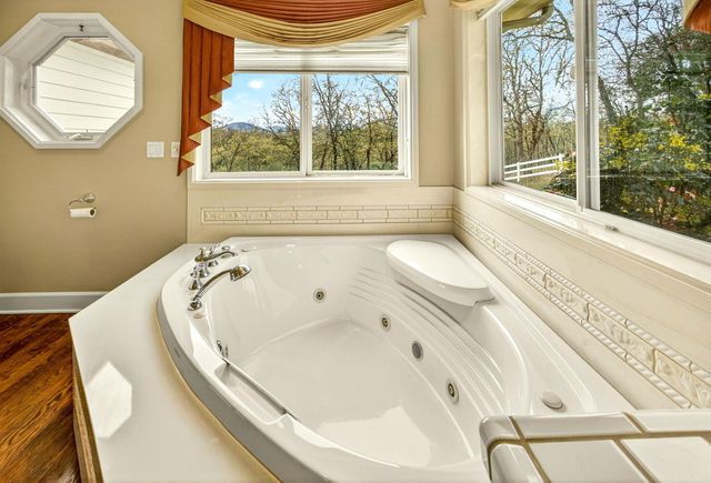 183 Azalea Drive, Merlin, OR 97532