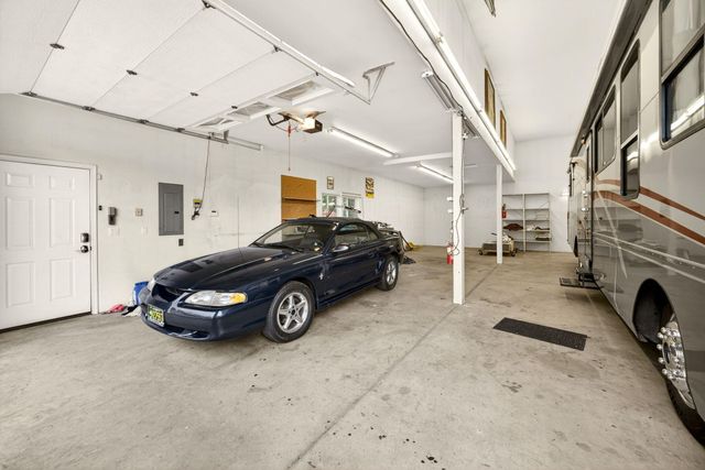 183 Azalea Drive, Merlin, OR 97532