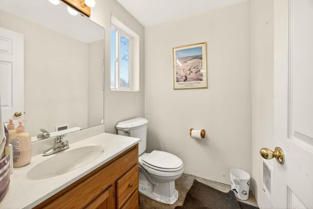 183 Azalea Drive, Merlin, OR 97532