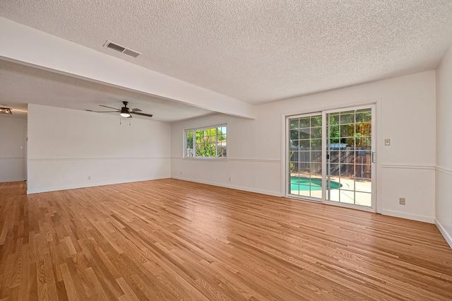 2379 McGregor, Rancho Cordova, CA 95670