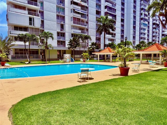 6400 ISLA VERDE AVENUE 11-A, Carolina, PR 00979
