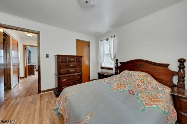 30 Menzel Ave, Maplewood Twp., NJ 07040