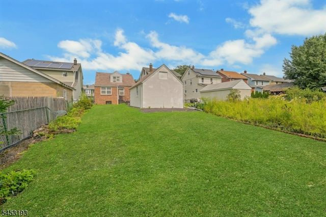 30 Menzel Ave, Maplewood Twp., NJ 07040
