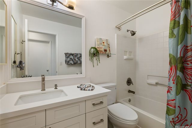 94-1017 Kuoo Street, Waipahu, HI 96797