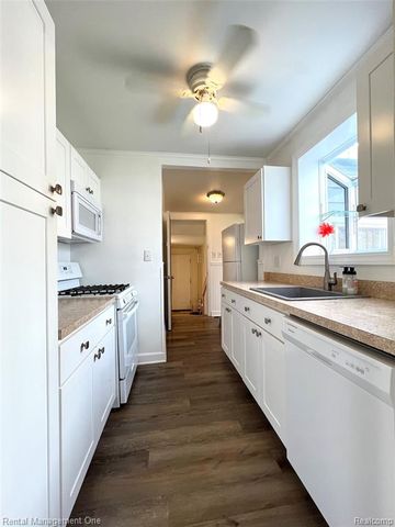 7531 N Inkster Road, Westland, MI 48185