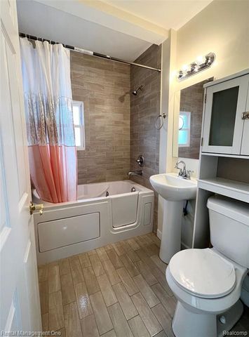 7531 N Inkster Road, Westland, MI 48185