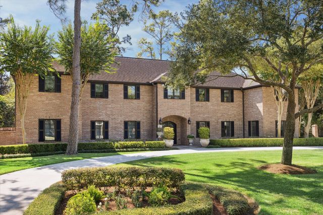 11407 Holidan Way, Hedwig Village, TX 77024