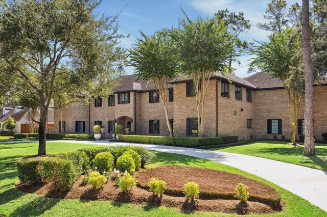 11407 Holidan Way, Hedwig Village, TX 77024