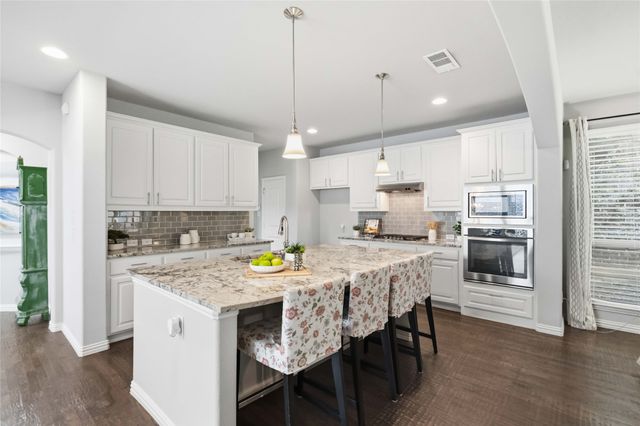 1121 Montgomery Way, Argyle, TX 76226