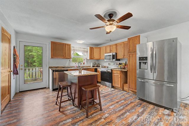 3325 Pack Mountain Road, Murphy, NC 28906