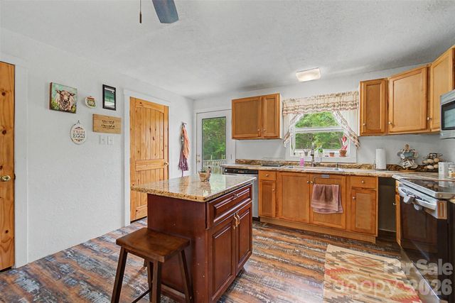 3325 Pack Mountain Road, Murphy, NC 28906