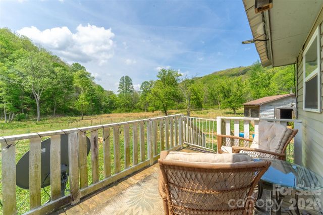 3325 Pack Mountain Road, Murphy, NC 28906