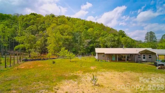 3325 Pack Mountain Road, Murphy, NC 28906