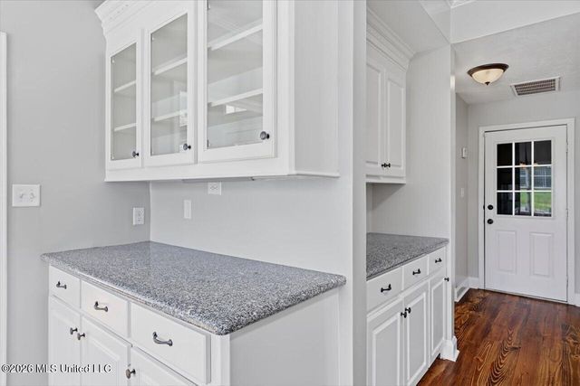 346 Woodlands Drive, Brandon, MS 39047