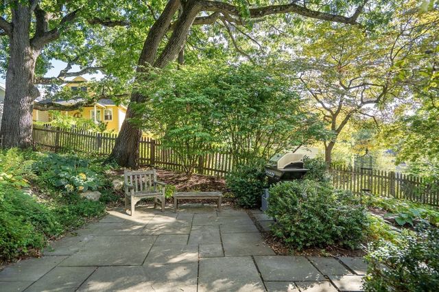 36 Warwick Rd, Watertown, MA 02472