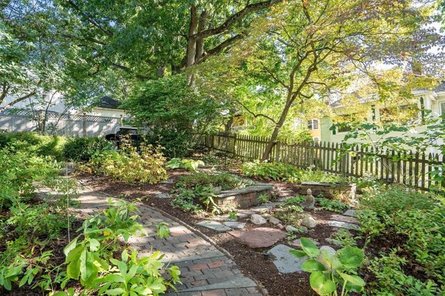 36 Warwick Rd, Watertown, MA 02472
