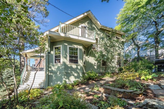 36 Warwick Rd, Watertown, MA 02472