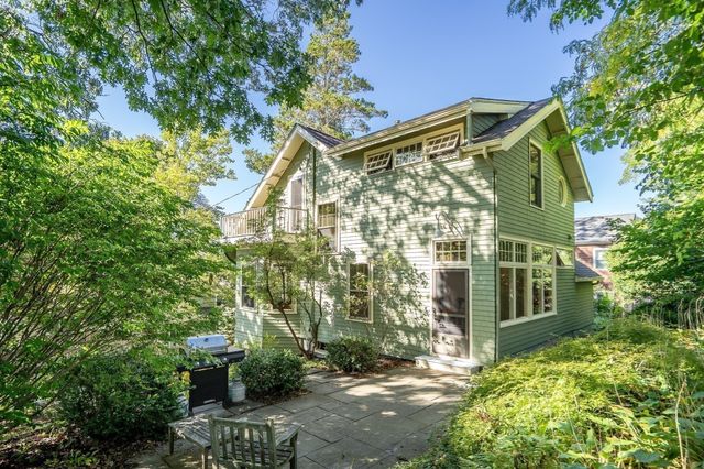 36 Warwick Rd, Watertown, MA 02472
