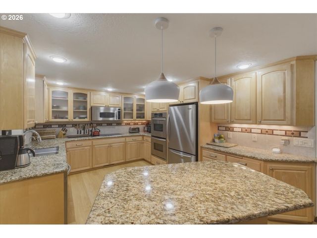 1330 Ne LINNWOOD Dr, Albany, OR 97322