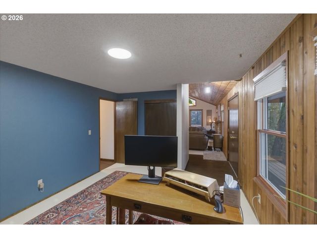 1330 Ne LINNWOOD Dr, Albany, OR 97322