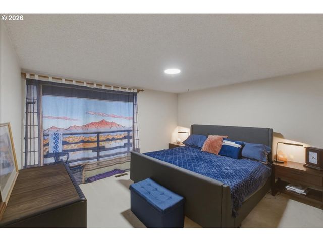 1330 Ne LINNWOOD Dr, Albany, OR 97322