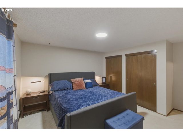 1330 Ne LINNWOOD Dr, Albany, OR 97322