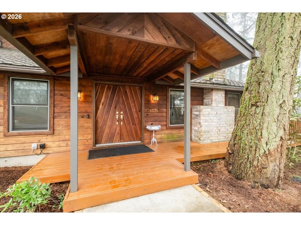 1330 Ne LINNWOOD Dr, Albany, OR 97322