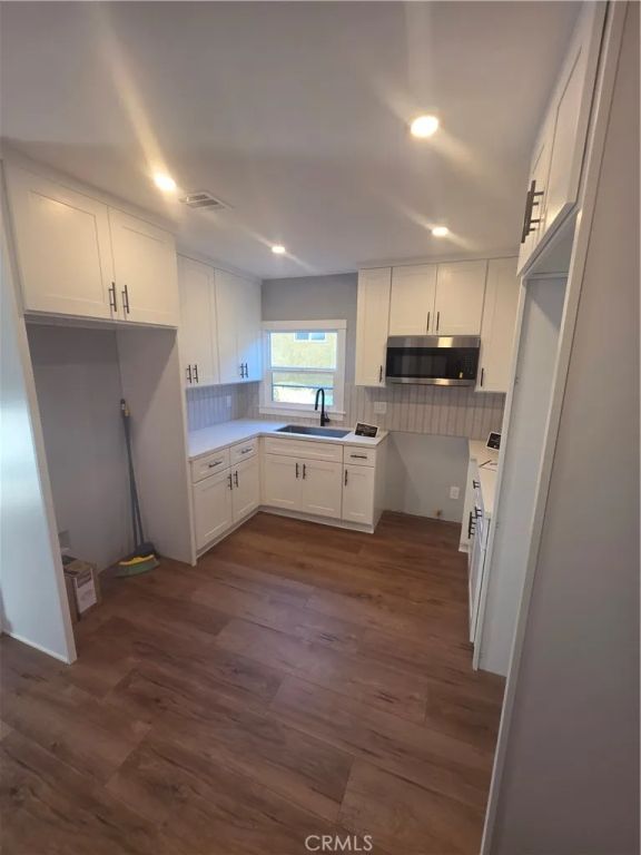 401 E 61st, Los Angeles, CA 90003