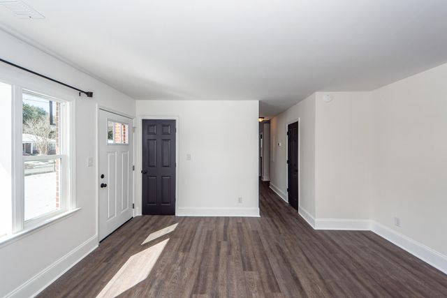 4742 Farmal Street, North Charleston, SC 29405