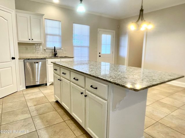 315 S Eastern Avenue, Rayne, LA 70578