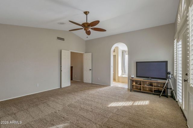 315 E GLENHAVEN Drive, Phoenix, AZ 85048