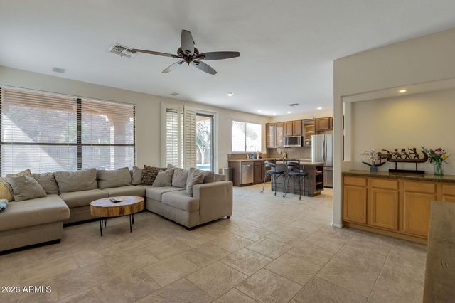 315 E GLENHAVEN Drive, Phoenix, AZ 85048
