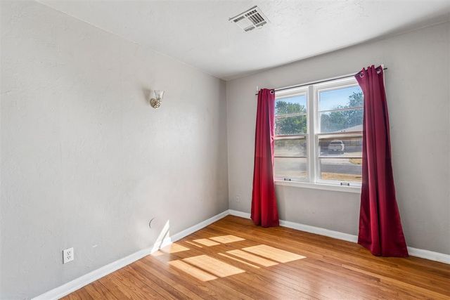 1117 Marydale Avenue, Midwest City, OK 73130