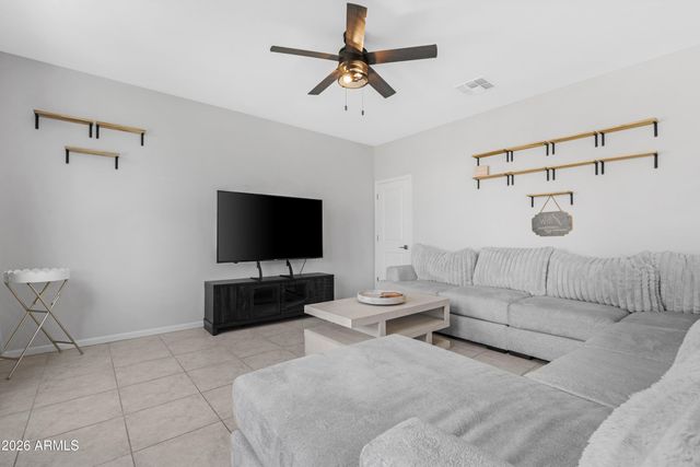 2562 E BOULDER Avenue, Apache Junction, AZ 85119
