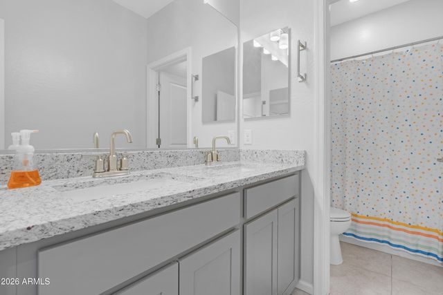 2562 E BOULDER Avenue, Apache Junction, AZ 85119