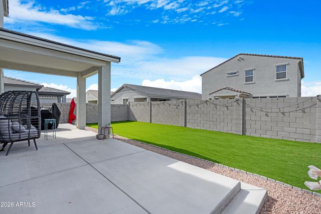 2562 E BOULDER Avenue, Apache Junction, AZ 85119