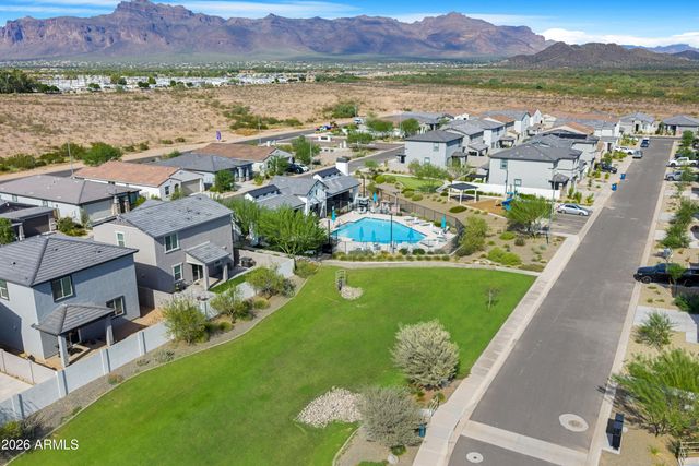 2562 E BOULDER Avenue, Apache Junction, AZ 85119