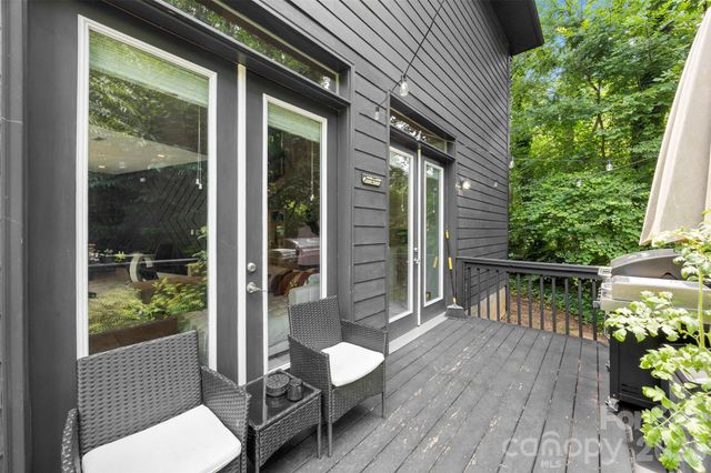 7117 W Sugar Creek Road, Charlotte, NC 28269