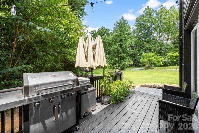 7117 W Sugar Creek Road, Charlotte, NC 28269