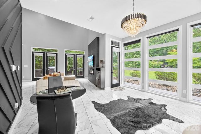 7117 W Sugar Creek Road, Charlotte, NC 28269