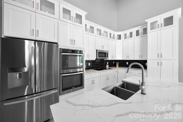 7117 W Sugar Creek Road, Charlotte, NC 28269