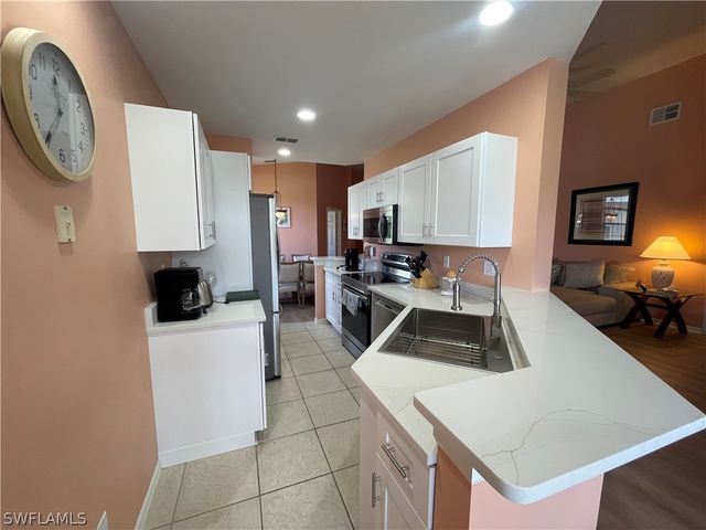 2021 Crestview WAY 113, Naples, FL 34119