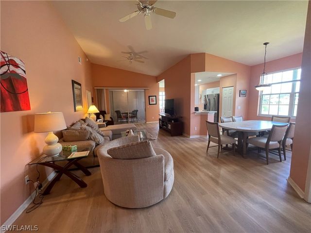 2021 Crestview WAY 113, Naples, FL 34119