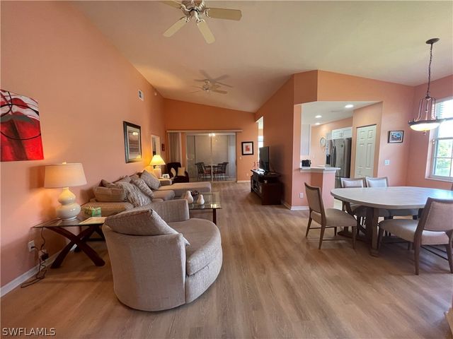 2021 Crestview WAY 113, Naples, FL 34119