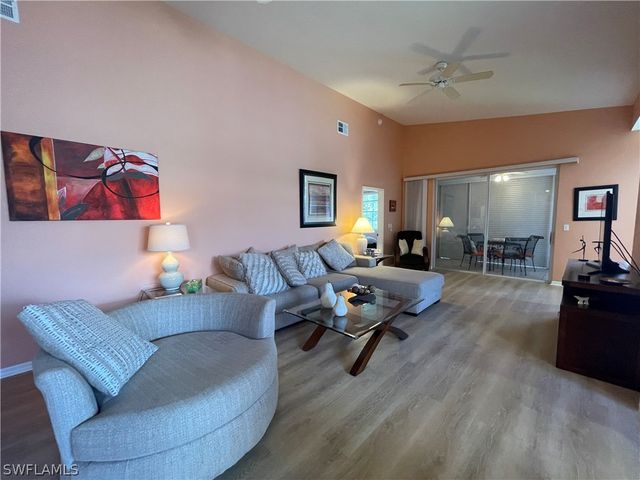 2021 Crestview WAY 113, Naples, FL 34119