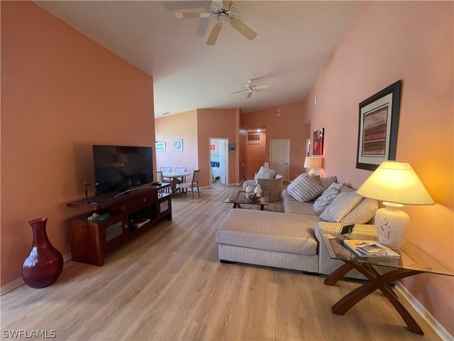 2021 Crestview WAY 113, Naples, FL 34119